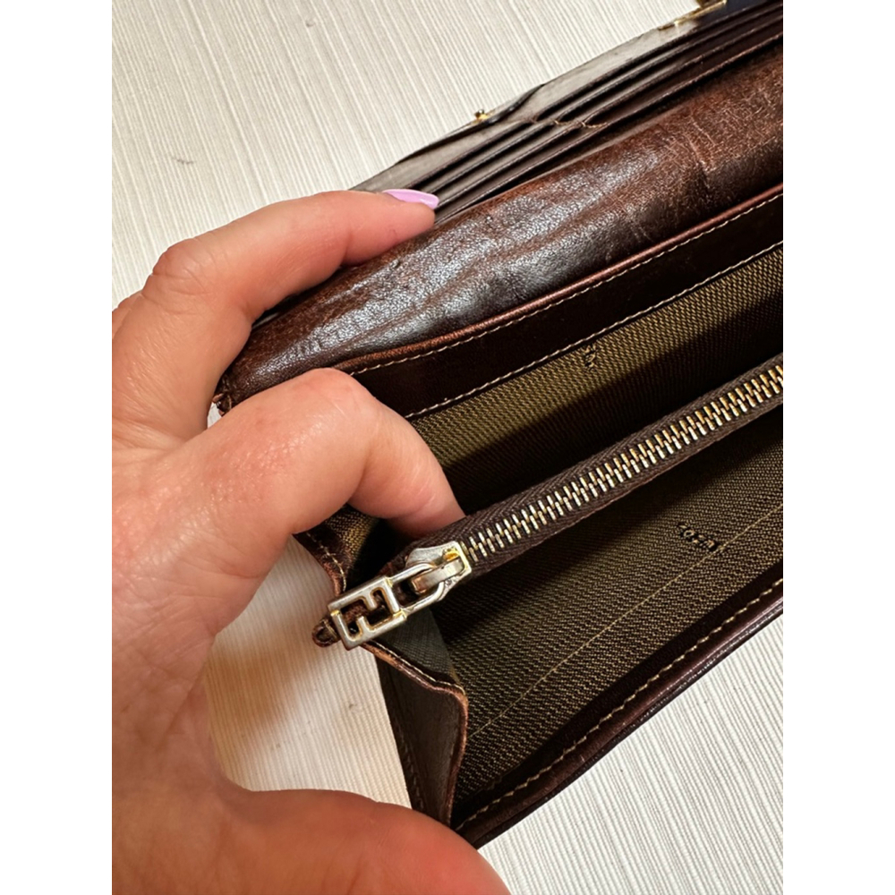 Fendi Black and Brown Monogram Wallet - Picture 13 of 14